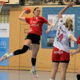 Melina Westhoff vom Lüner SV Handball beim Wurf.
