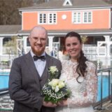 Romina (geborene Bosse) und Dominik Sobek haben sich im Parkbad Süd das Ja-Wort gegeben.