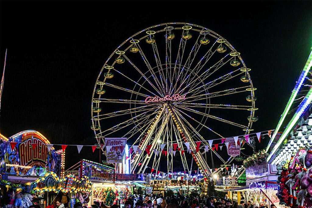 Riesenrad auf der Osterkirmes Riesenrad auf der Osterkirmes