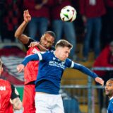 Joel Grodowski setzt sich gegen Leonardo Bittecourt durch.
