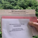 Die Unterlagen für die Wahl des Seniorenbeirats.