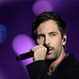 Max Giesinger bei einem Konzert.