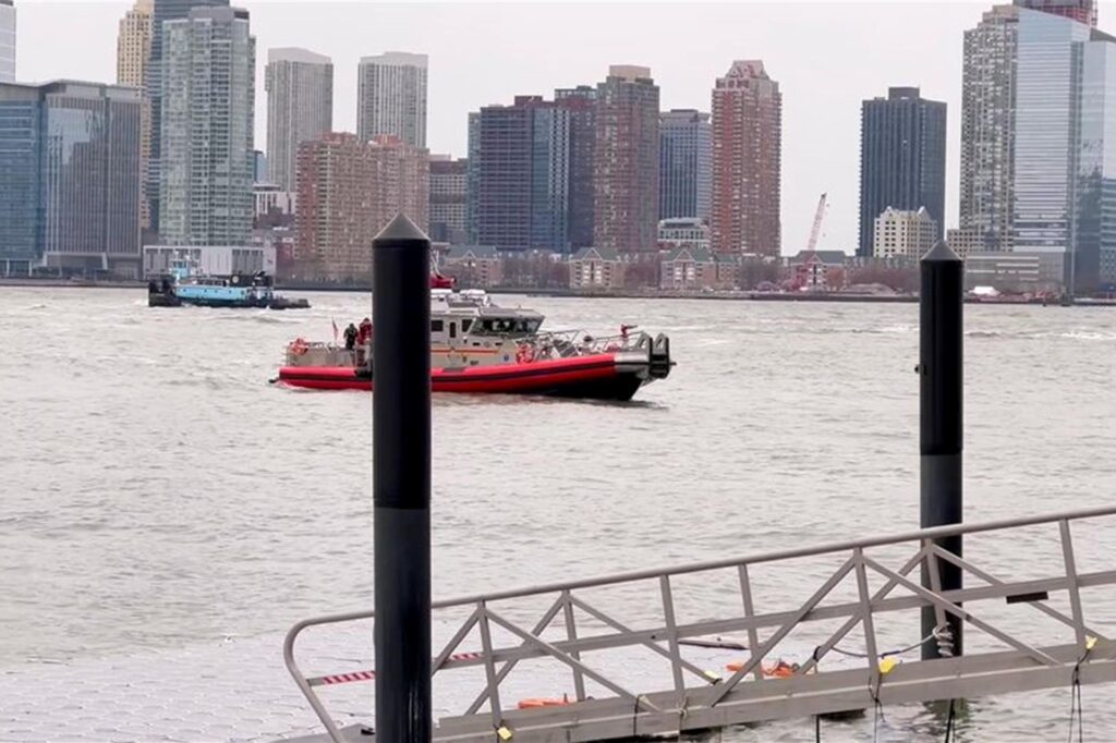 Ein Boot der New Yorker Feuerwehr Ein Boot der New Yorker Feuerwehr