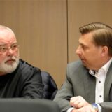 Edgar Fiebig neben seinem Mandanten Daniel Wolski, der am Landgericht Bochum zu dreieinhalb Jahren Haft verurteilt worden ist.