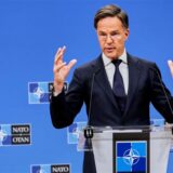 Nato-Chef Rutte warnt vor russischen Atomwaffen im Weltall, die Satelliten abschießen könnten. .
