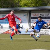 Ein Spieler schießt.