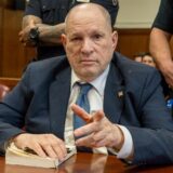 Der ehemalige Filmproduzent Harvey Weinstein erscheint zu seinem Wiederaufnahmeverfahren vor dem Manhattan Criminal Court.