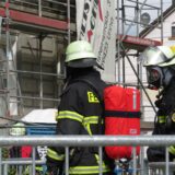 Bei den Sanierungsarbeiten in der denkmalgeschützten Mühlenvilla in Unna ist es am Mittwoch (16.4.) zu einem Brand gekommen. Die Feuerwehr wa rim Einsatz.