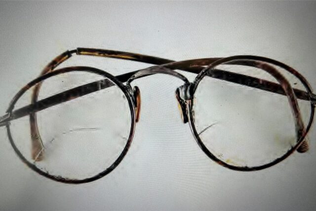 Diese Brille gehört zu den Fundstücken aus den Massengräbern in der Bittermark.