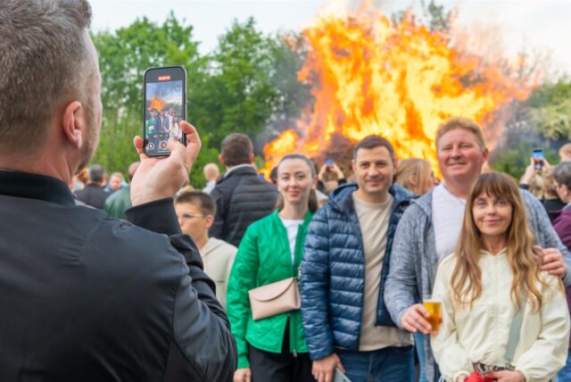 Osterfeuer in Bork