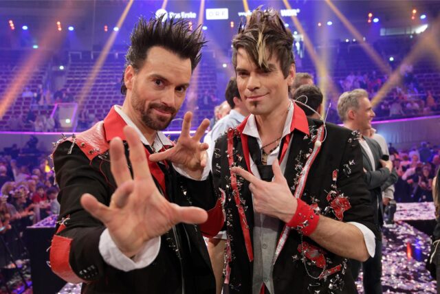 Die Ehrlich Brothers auf der Bühne in der Dortmunder Westfalenhalle