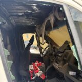 An der Gneisenaustraße ist ein Kastenwagen in Brand geraten. Die Polizei ermittelt wegen Brandstiftung und sucht Zeugen.