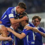 So jubelten Schalkes Spieler nach dem 2:2 gegen den Hamburger SV.