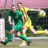 SuS Kaiserau II-Spieler und GS Cappenberg-Spieler im Duell.