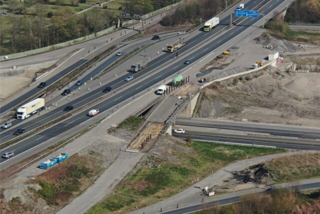 Ein Luftbild der A43 im Kreuz Herne