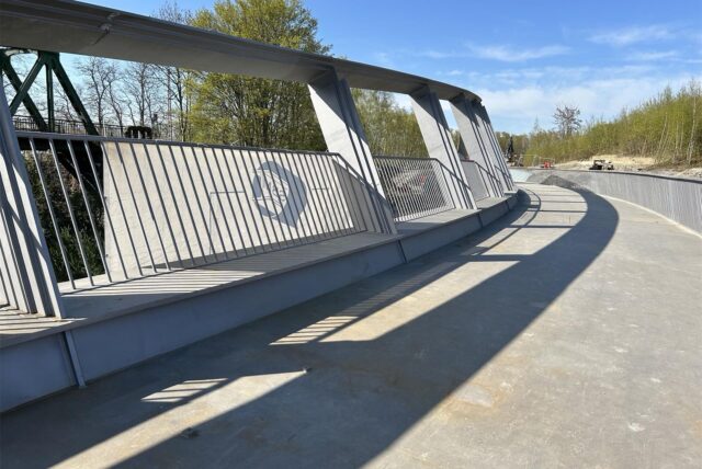 Die IGA-Brücke über die Lippe in Lünen