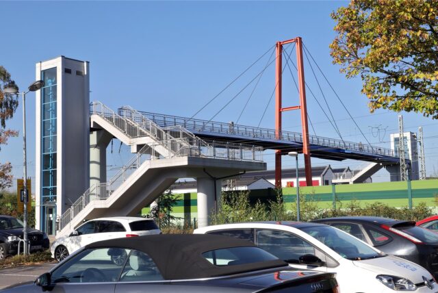 Die Brücke „Caroline“ verbindet das Neubaugebiet Neue Caroline mit der Hauptstraße in Holzwickede.