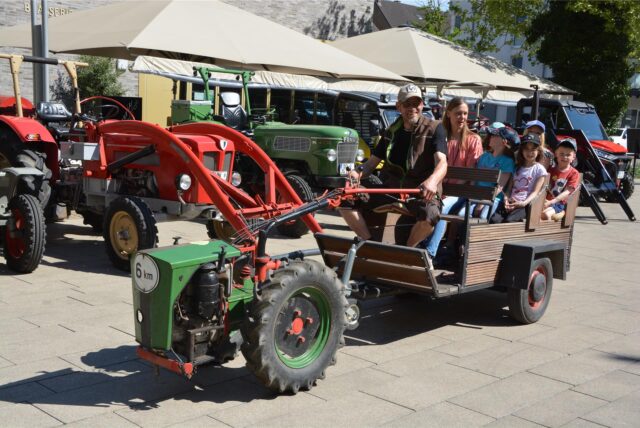 Ein Spaß für Jung und Alt: das Schleppertreffen in Holzwickede.