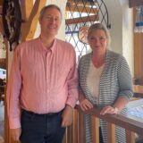 Stefan Schneider und seine Frau Tanja in ihrem ehemaligen Restaurant Schnitzelyacht in Selm.