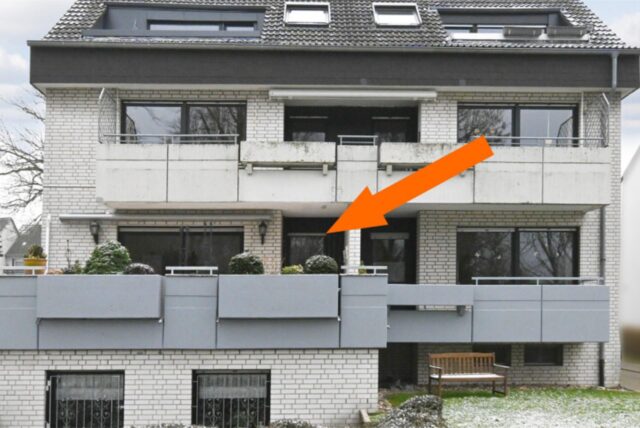 In Dortmund-Sölde steht in diesem verklinkerten Mehrfamilienhaus eine Maisonettewohnung zum Verkauf.