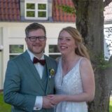 Julia (geborene Gill) und Robin Stridde haben sich getraut am Haus Goldschmieding.