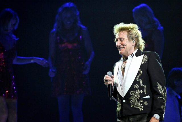 Rod Stewart auf der Bühne der Westfalenhalle Dortmund.