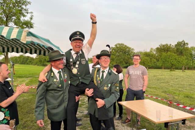 Der Bürgerschützenverein Bentrop feiert vom 9. bis 11. Mai das erste Schützenfest in der Ruhrgemeinde.