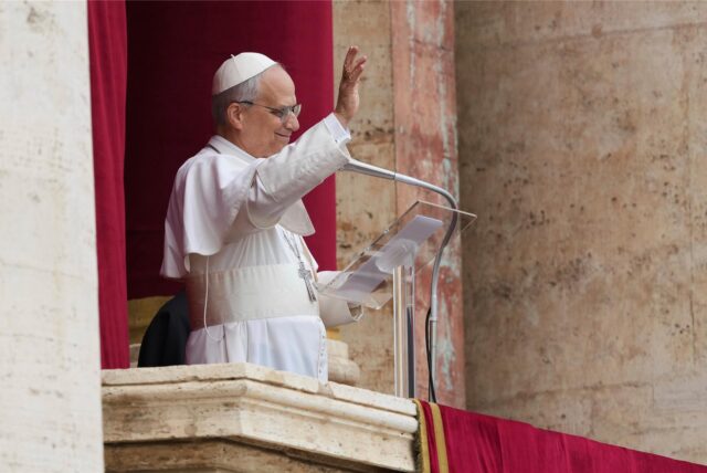 Der neue Papst Leo XIV. nutzt sein Gebet für einen Friedensappell.