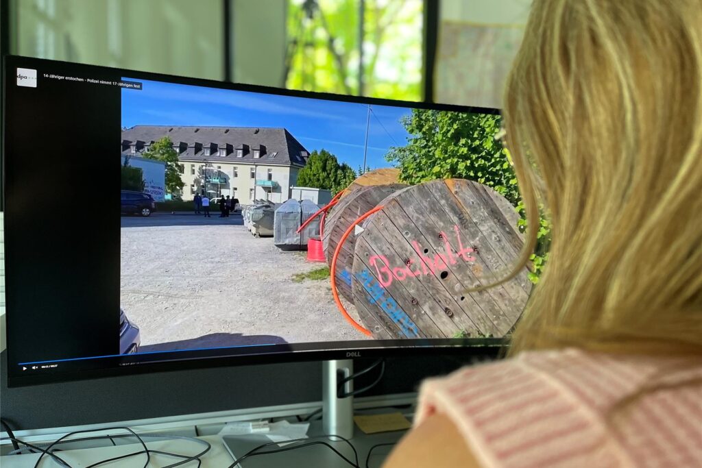 Hier, am Spielplatz im Papenbusch, wurden in der Nacht zum Samstag die beiden verletzten Jugendlichen gefunden. Hier, am Spielplatz im Papenbusch, wurden in der Nacht zum Samstag die beiden verletzten Jugendlichen gefunden.