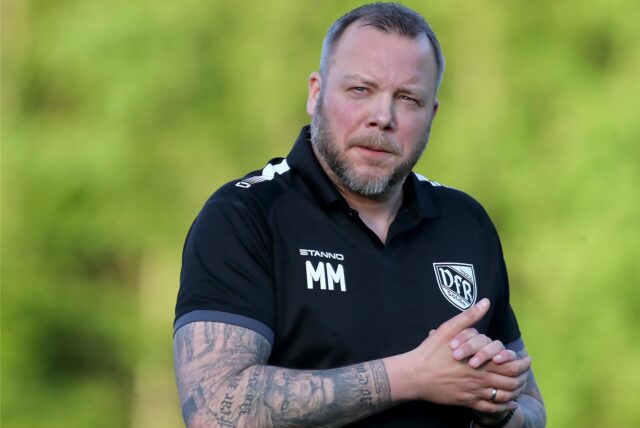 VfR-Sölde-Trainer Marcel Möller reibt sich die Hände.