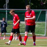 Drei Spieler vom Werner SC II: Tim Hoppe (l.) und Julian Büscher (r.).