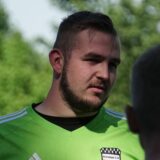 Tom Borkowiak im Gespräch mit Mitspielern.