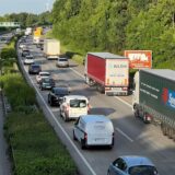 Stau auf der A44 Richtung Werl.