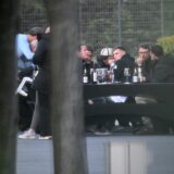 Die BVB-Spieler und Niko Kovac sitzen an einem Tisch.