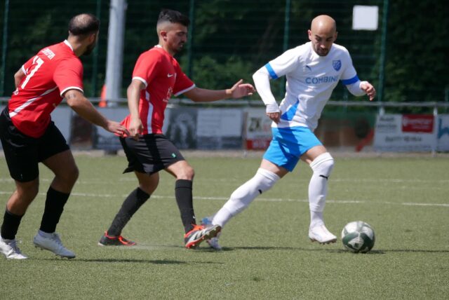 Alsteddes Adem Cabuk auf dem Spielfeld.