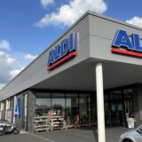 Der Aldi-Markt in Holzwickede in der Außenansicht.