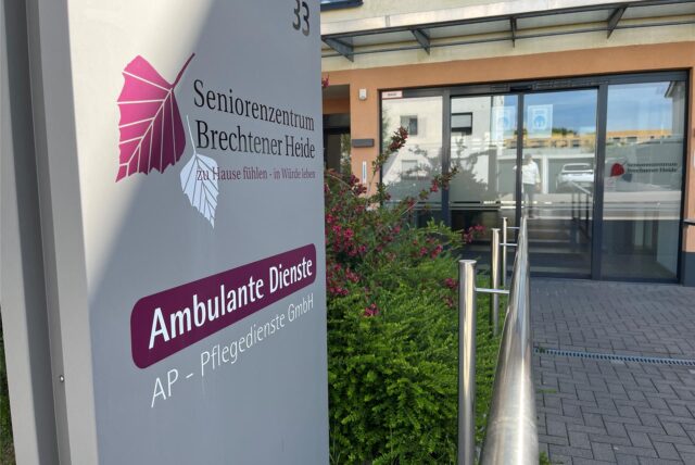 Das Seniorenzentrum Brechtener Heide sieht sich den Vorwürfen eines Angehörigen ausgesetzt, der von mangelnder Aufsichtspflicht gegenüber seinem demenzkranken Vater spricht.
