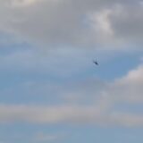 Ein Hubschrauber am Himmel über Fröndenberg