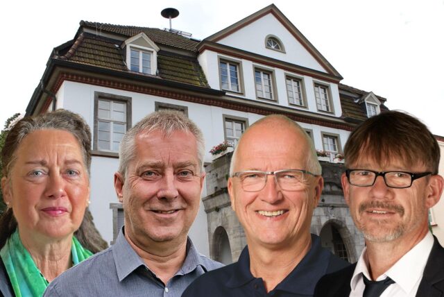 Montage mit CDU-Stadtverbandsvorsitzender Gabriele Spiekermann, FWG-Fraktionschef Matthias Büscher, Grünen-Fraktionsvorsitzendem Martin Schoppmann und SPD-Fraktionschef Klaus Böning vor dem Rathaus.