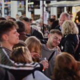 Viele Menschen feierten in Unna bei der Festa Italiana den Eröffnungsabend.