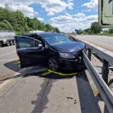 Bei einem Unfall am 30.5. auf der A1 bei Unna ist dieses Auto in eine Leitplanke gefahren.
