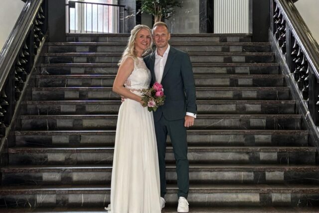 Dennis und Sahrah heiraten im alten Rathaus in Dortmund.