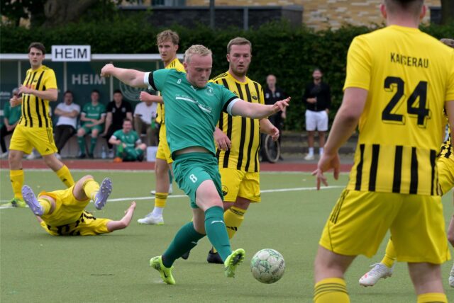 Robin Böllhoff am Ball.