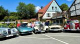 Fünf Oldtimer vor dem Restaurant Dieckmann’s.