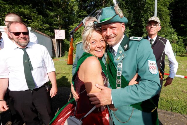 Wer tritt die Nachfolge von Kaiser Martin Bartzick und seiner Kaiserin Nina I. an?