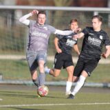Christian Voßschmidt schießt den Ball.
