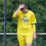 Niedergeschlagener Spieler des SV Herbern II U23.