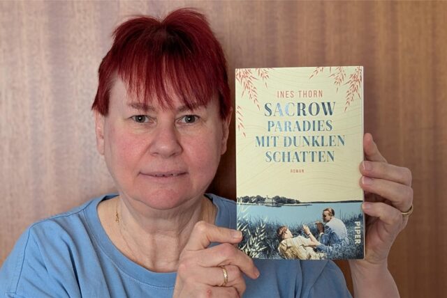 Buchcover „Sacrow – Paradies mit dunklen Schatten“