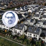 Eine Neubausiedlung mit Doppelhaushälften