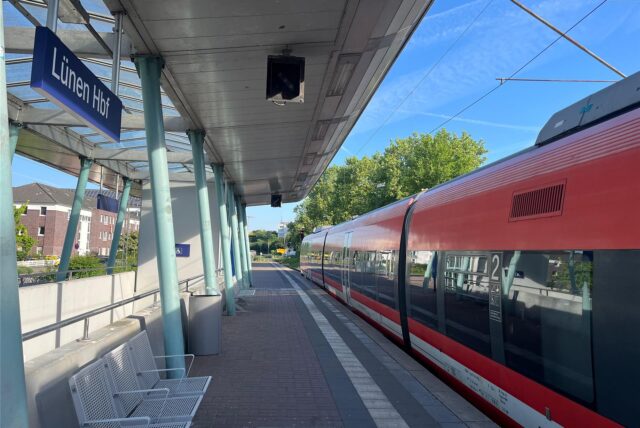 Ein Bahnsteig
